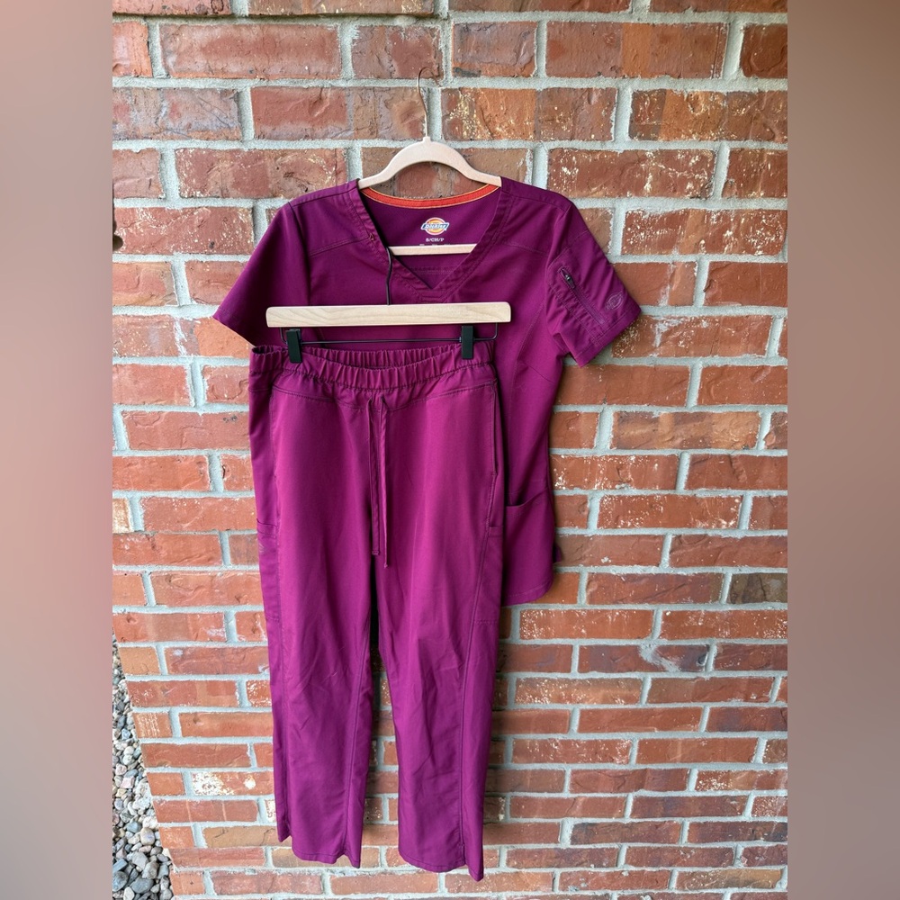 Dickies Scrubs
